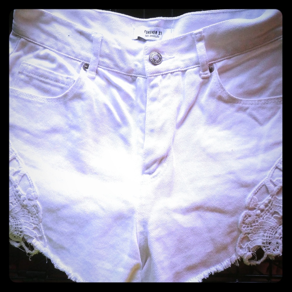 Super stylish high-waisted shorts